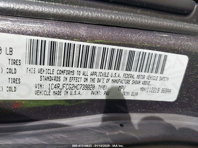1C4RJFCG2HC739820 Jeep Grand Cherokee Overland 4x4
