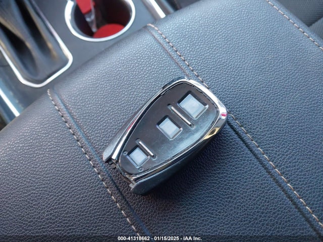 1GNERFKW9KJ168997 Chevrolet Traverse Ls