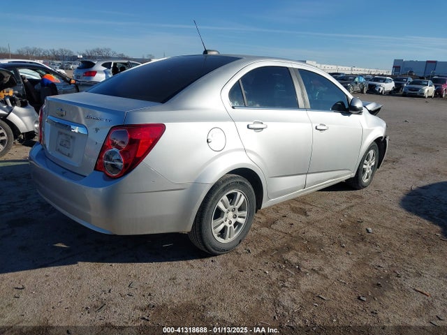 1G1JC5SH7F4100148 Chevrolet Sonic Lt Auto
