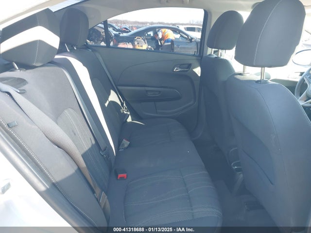 1G1JC5SH7F4100148 Chevrolet Sonic Lt Auto