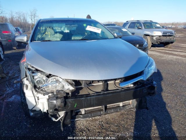 4T1BD1FK2FU166268 Toyota Camry Hybrid Le