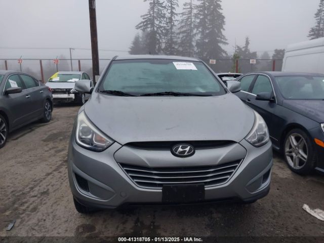 KM8JTCAF5FU099119 Hyundai TUCSON GLS