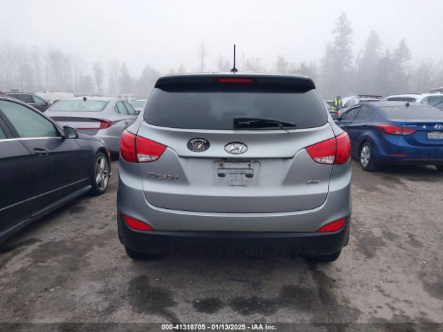 KM8JTCAF5FU099119 Hyundai TUCSON GLS
