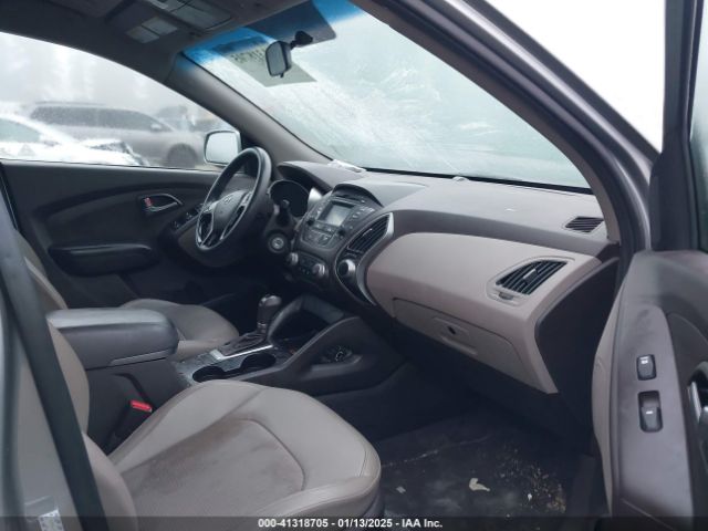 KM8JTCAF5FU099119 Hyundai TUCSON GLS