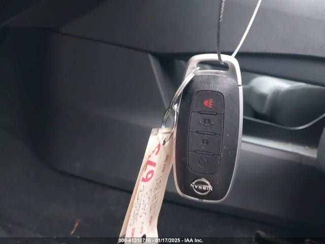 5N1BT3BA0PC875770 Nissan Rogue Sv Fwd