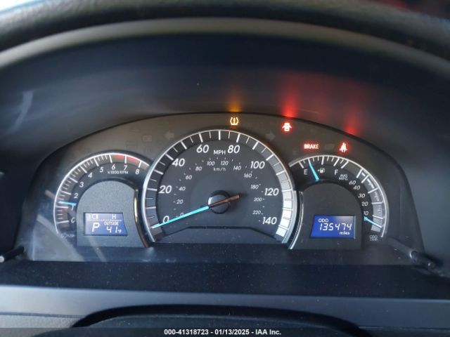 4T1BF1FK0EU824713 Toyota CAMRY SE
