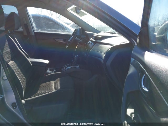 KNMAT2MV9JP591094 Nissan ROGUE SV