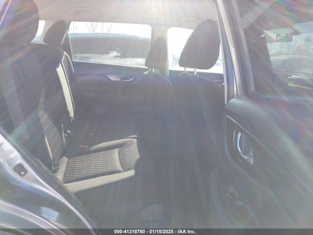 KNMAT2MV9JP591094 Nissan ROGUE SV