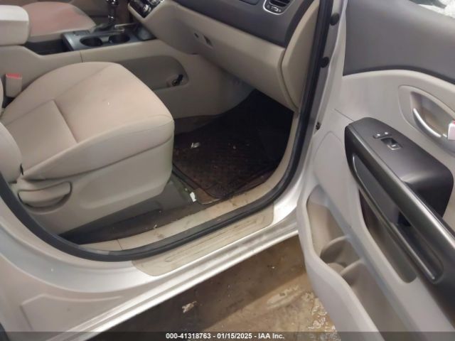 KNDMB5C15G6178068 KIA SEDONA LX