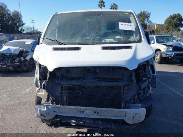 1FTNR1ZM1FKB02444 Ford Transit-250
