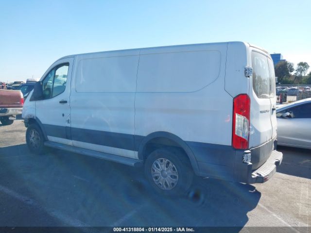 1FTNR1ZM1FKB02444 Ford Transit-250