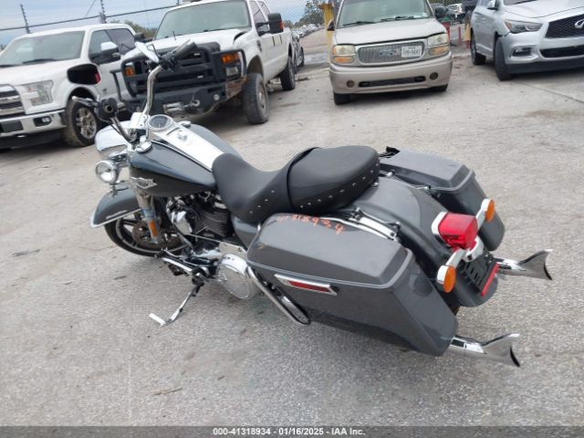 2022 HARLEY-DAVIDSON FLHR 1HD1FBC11NB653725 Photo 2
