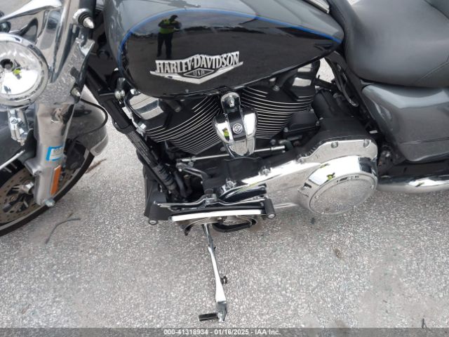 2022 HARLEY-DAVIDSON FLHR 1HD1FBC11NB653725 Photo 8