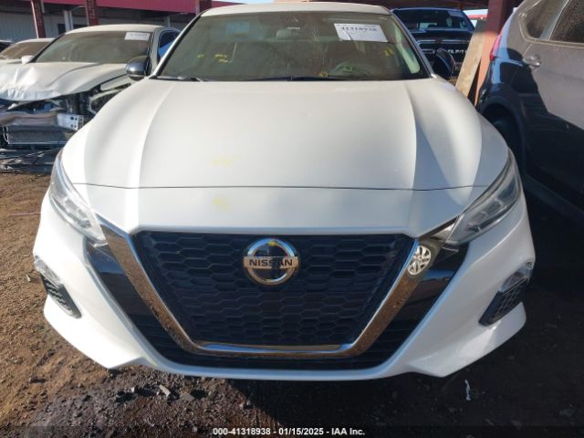 1N4BL4CV9NN356090 Nissan Altima
