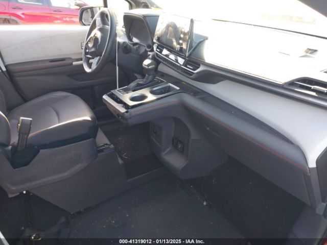5TDDSKFC0PS074440 Toyota Sienna Xse