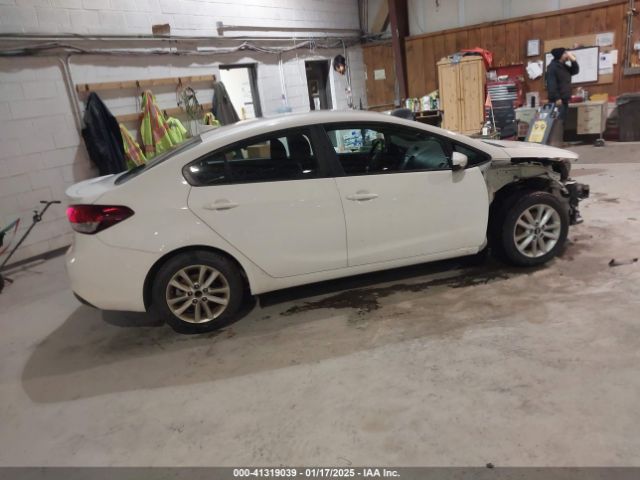3KPFL4A74HE038919 KIA FORTE S