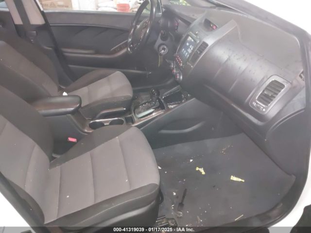 3KPFL4A74HE038919 KIA FORTE S