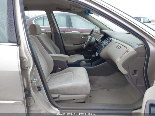 2000 HONDA ACCORD SDN JHMCG5676YC042093 Photo 4