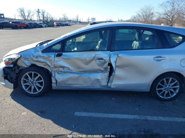 JTDZN3EUXHJ062209 Toyota PRIUS V