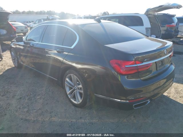 2017 BMW 7 SERIES WBA7F2C52HG422187 Photo 2