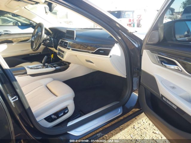 2017 BMW 7 SERIES WBA7F2C52HG422187 Photo 4