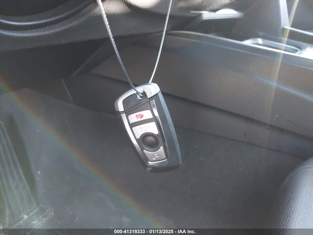 WBA3C1C57FK120163 BMW 328I