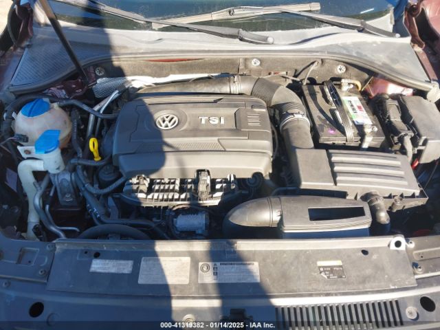 1VWAT7A3XEC033944 Volkswagen Passat 1.8t S