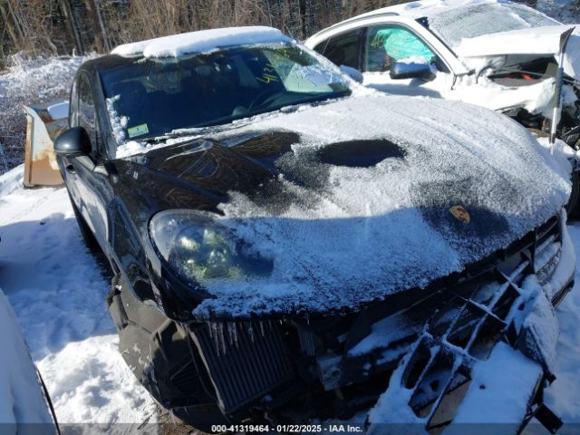 2017 PORSCHE MACAN WP1AG2A51HLB54392 Photo 0