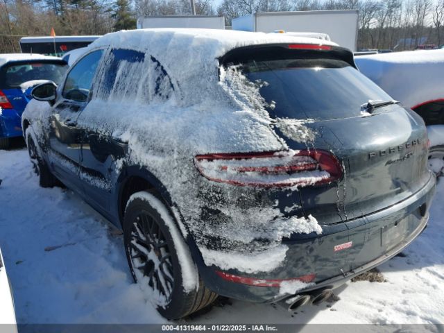 2017 PORSCHE MACAN WP1AG2A51HLB54392 Photo 2