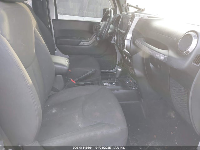 1C4AJWAG2JL889089 Jeep Wrangler Jk Sport S 4x4