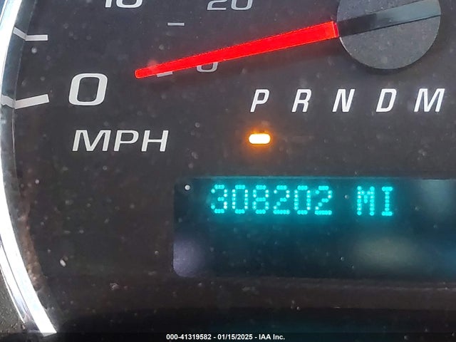 Chevrolet Express 2500 Work Van 2017 1GCWGAFF3H1103538 Image 16