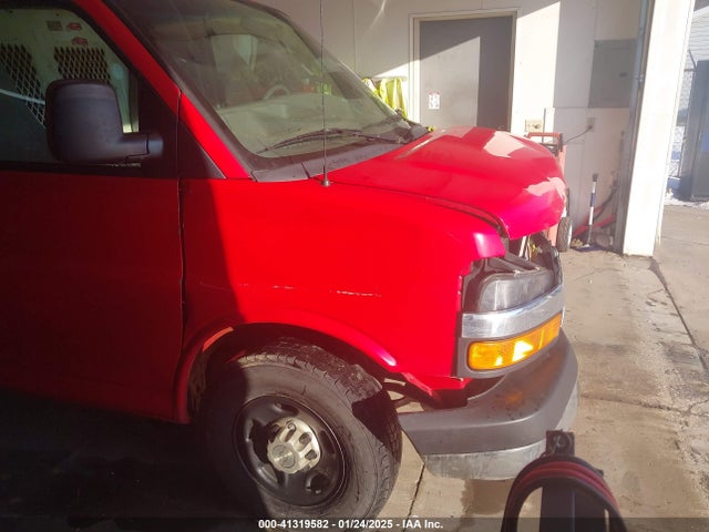 Chevrolet Express 2500 Work Van 2017 1GCWGAFF3H1103538 Image 19