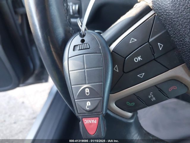 1C4PJLCB9FW683705 Jeep Cherokee Latitude