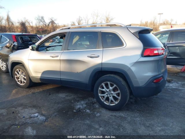 1C4PJLCB9FW683705 Jeep Cherokee Latitude