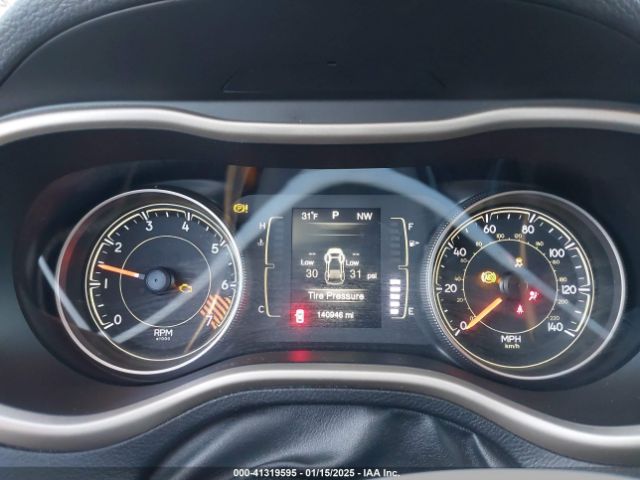 1C4PJLCB9FW683705 Jeep Cherokee Latitude