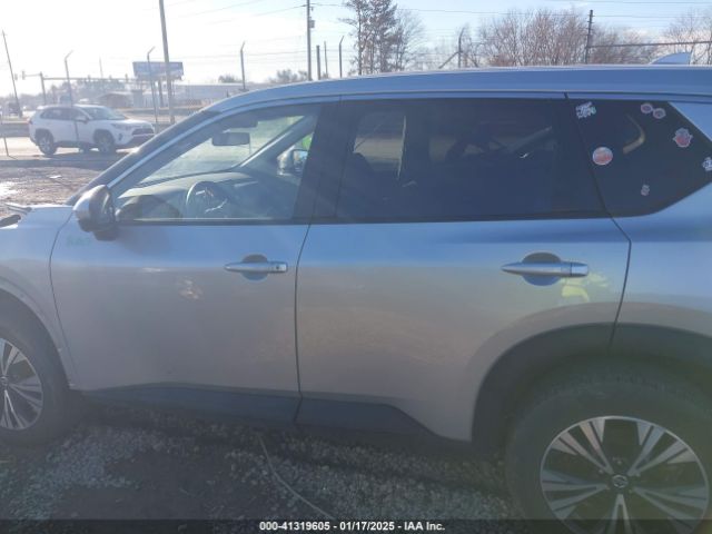 JN8AT3BB9MW220143 Nissan Rogue Sv Intelligent Awd