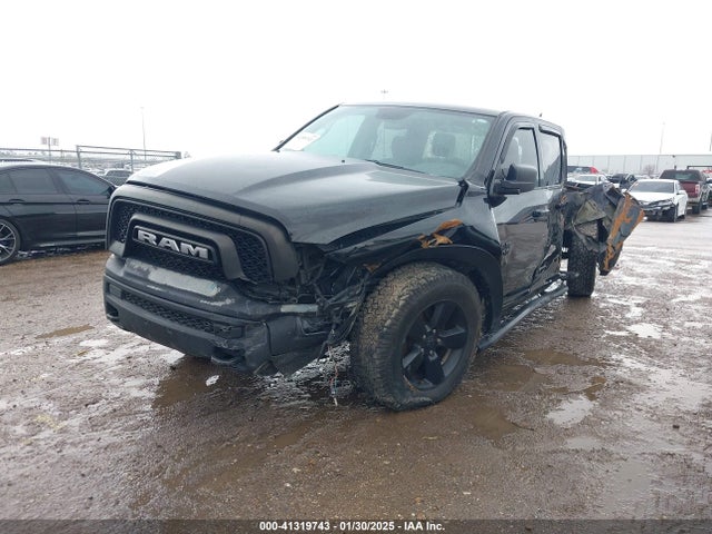 1C6RR7LG8KS717307 RAM 1500 Classic Warlock  4x4 5'7 Box