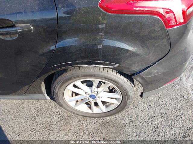 Ford FOCUS SE 2015 1FADP3K26FL281280 Image 6