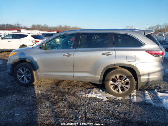 Toyota Highlander Xle V6 2014 5TDJKRFH5ES028011 Image 14