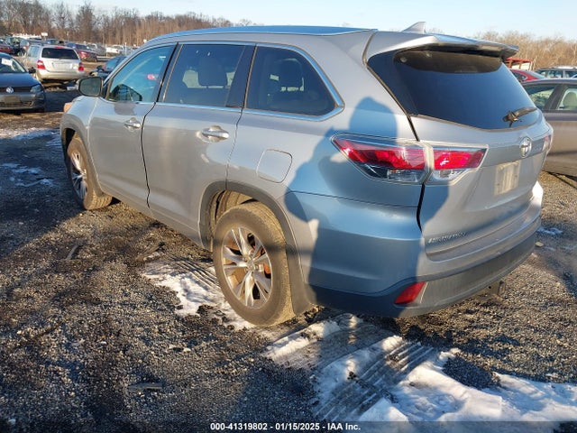 Toyota Highlander Xle V6 2014 5TDJKRFH5ES028011 Image 3