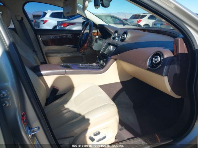 2011 JAGUAR XJ SAJWA1CB5BLV20997 Photo 4