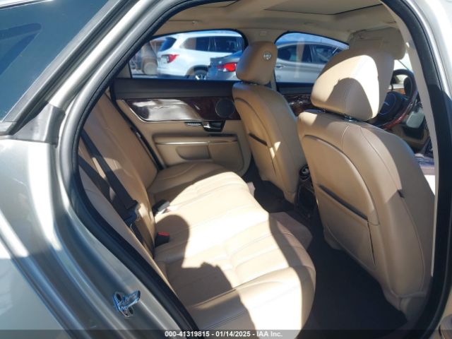 2011 JAGUAR XJ SAJWA1CB5BLV20997 Photo 7