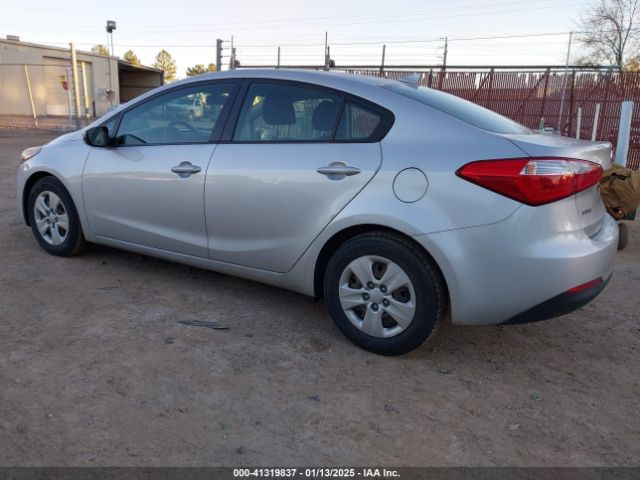 KNAFK4A63G5557879 KIA FORTE LX