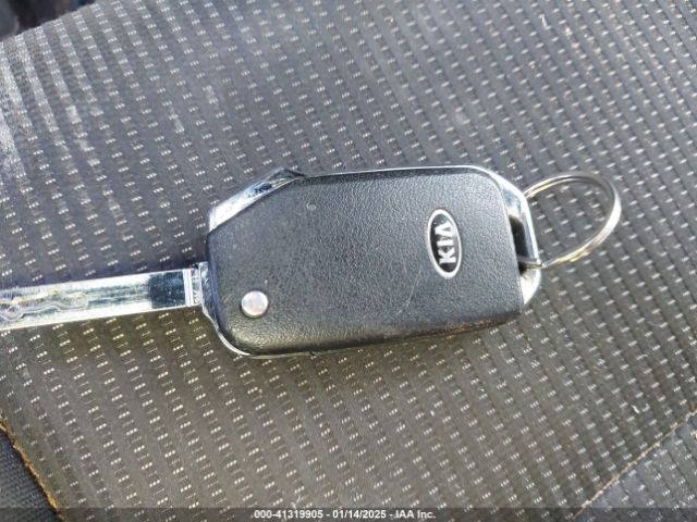 3KPF24AD5KE138334 KIA Forte Lxs