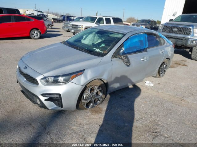 3KPF24AD5KE138334 KIA Forte Lxs