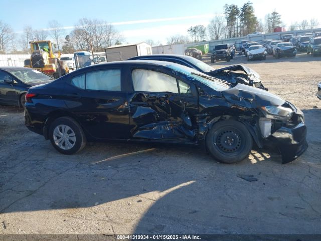 3N1CN8DV1ML807027 Nissan Versa S Xtronic Cvt