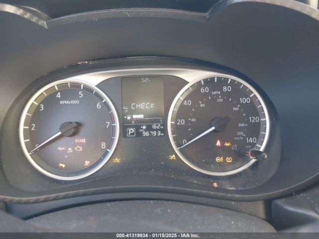 3N1CN8DV1ML807027 Nissan Versa S Xtronic Cvt