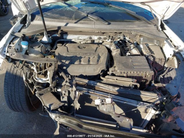 3VVCB7AX1NM022655 Volkswagen Tiguan 2.0t Se R-line Black