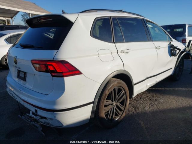 3VVCB7AX1NM022655 Volkswagen Tiguan 2.0t Se R-line Black