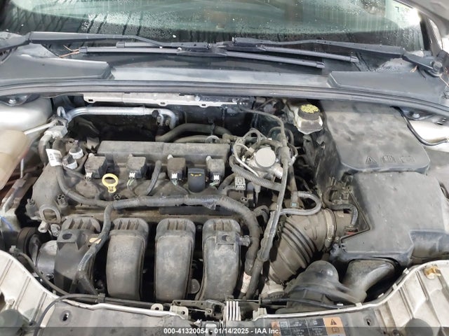 Ford FOCUS SE 2018 1FADP3K23JL231381 Image 10